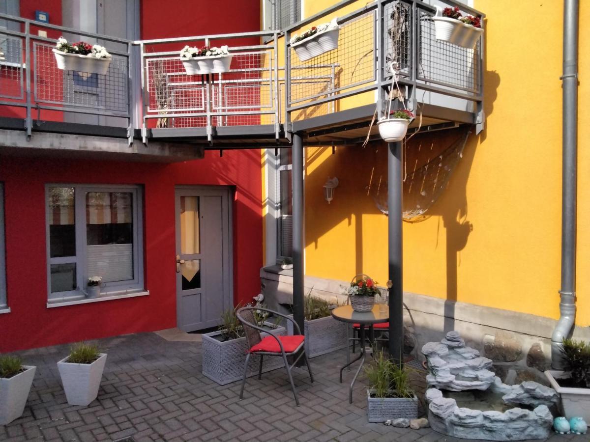 Hotel Am Weinbergschloss Waren  Exterior foto