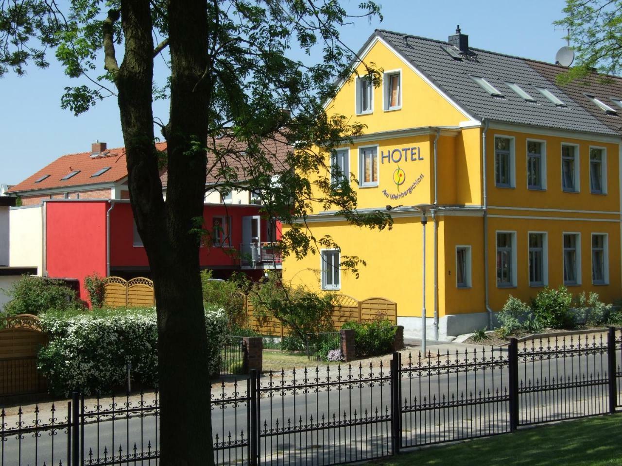 Hotel Am Weinbergschloss Waren  Exterior foto
